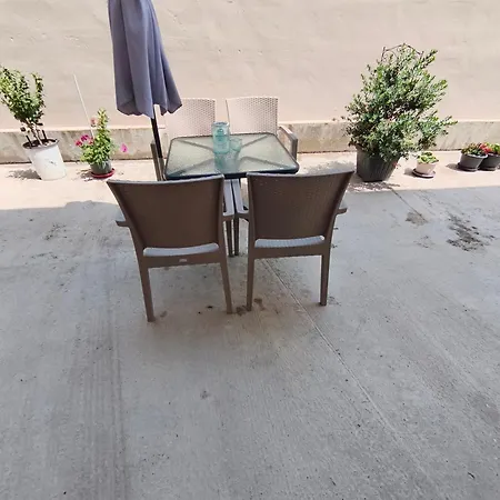 Daniela Apartment Nea Roda